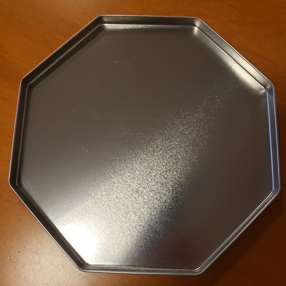 CHRISTMAS COOKIE TIN - SANTA has a GIFT FOR YOU - WALGREEN'S OCTAGONAL 8.5" X 3" - Picture 4 of 5